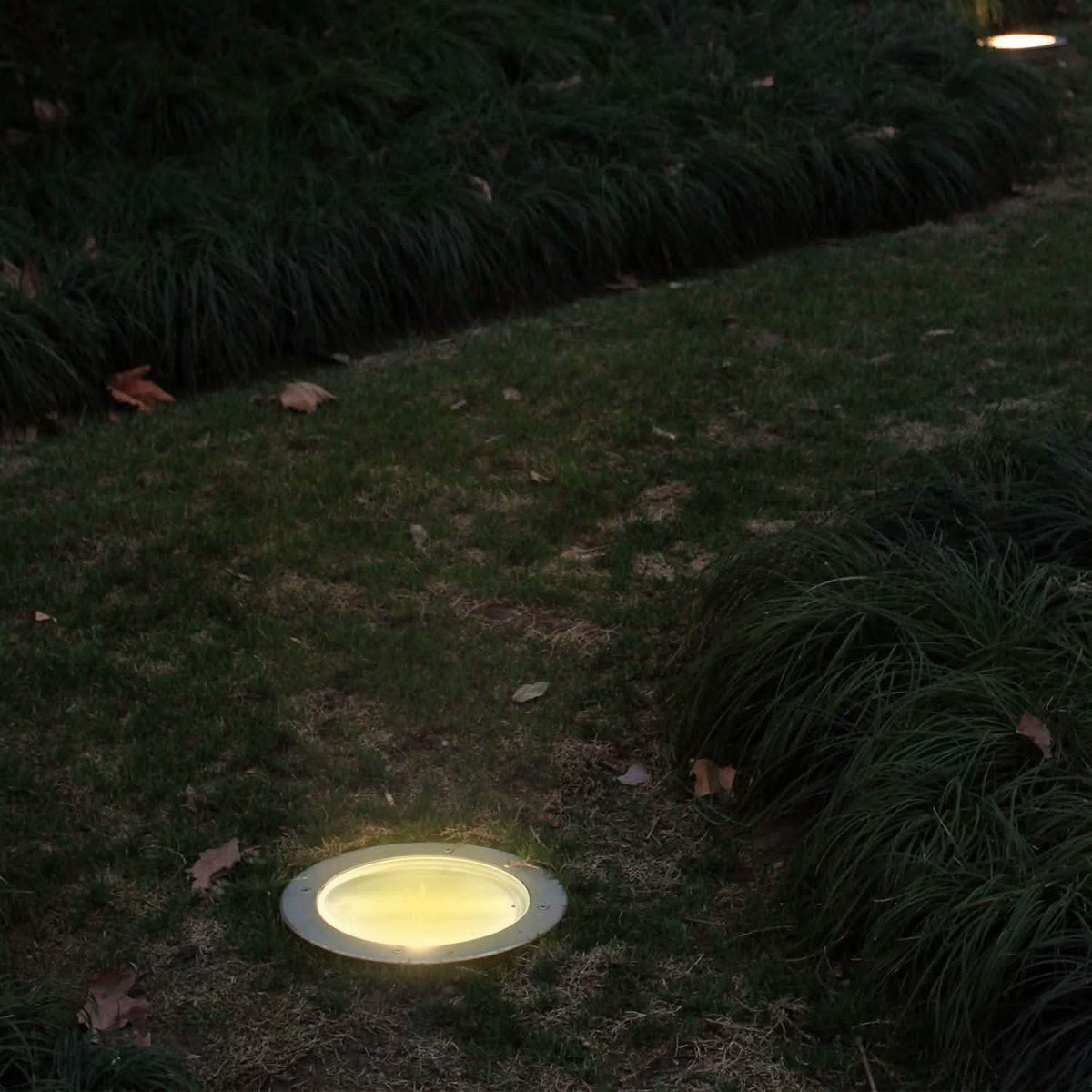 Solar LED Disk Lights IP44 Water Resistant Light Sensor Outdoor Lighting - Tophatter Daily Deals