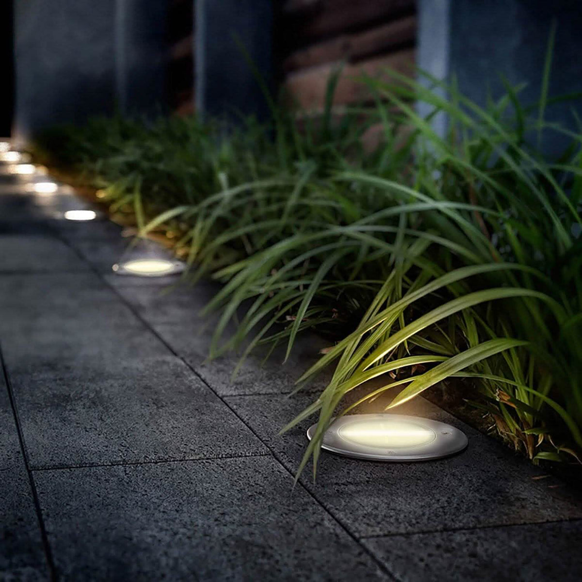 Solar LED Disk Lights IP44 Water Resistant Light Sensor Outdoor Lighting - Tophatter Daily Deals