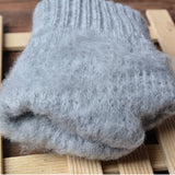 Stretchy Womens Knit Gloves - Stretch-Fitted, Wool Blend - Tophatter Daily Deals