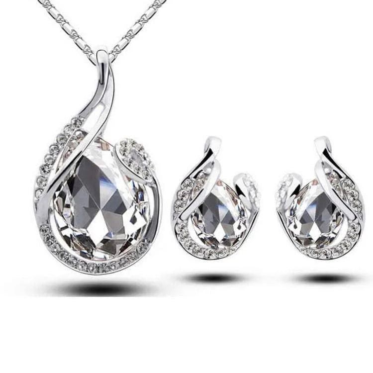 Sophisticated Jewelry Set Necklaces - Tophatter Daily Deals