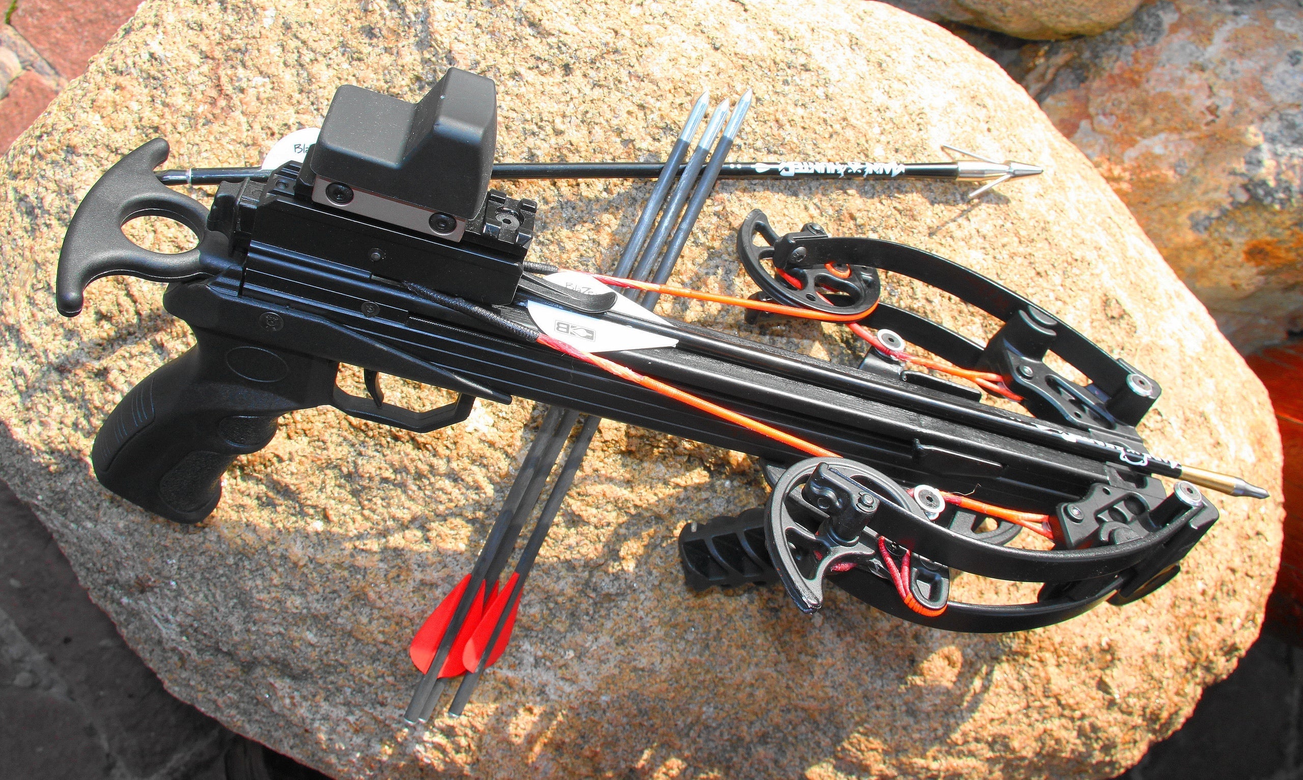 STEALTH MAMBA PISTOL CROSSBOW KIT - 120 LBS - Tophatter's Army Deals ARCHERY - Tophatter Daily Deals