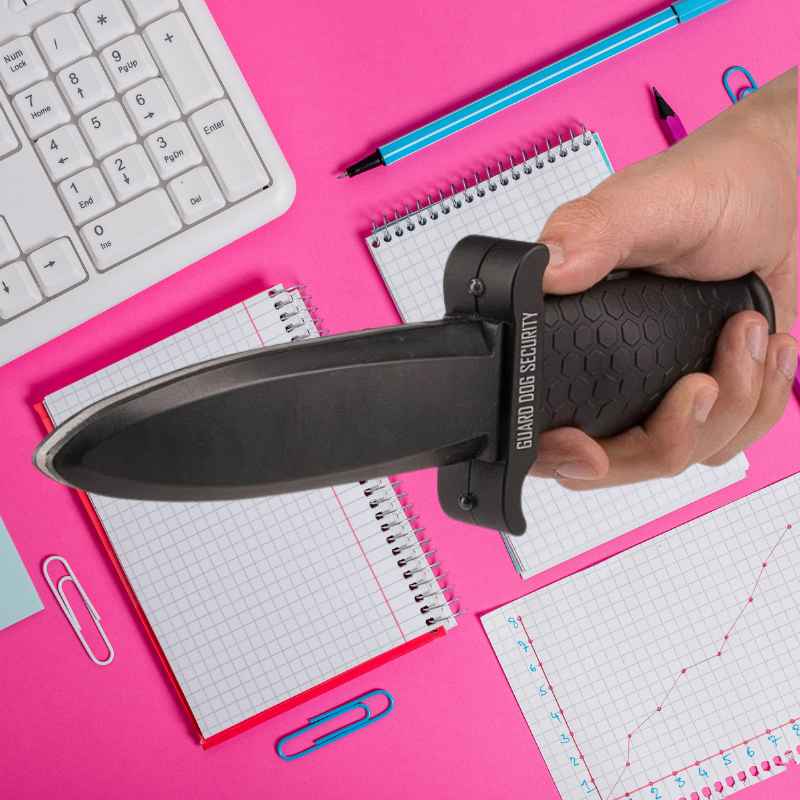 On Guard Stunning Blade Stun Gun Stun Guns - Tophatter Daily Deals
