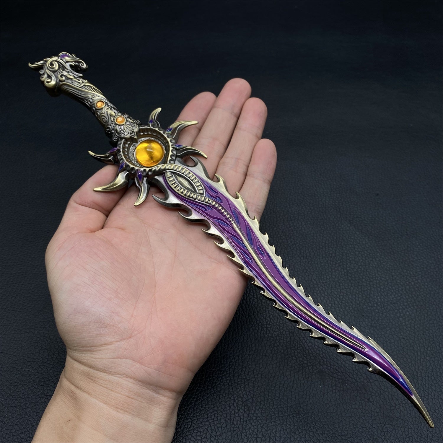 Ultimate 22 in 1 Fantasy Swords Metal Crafts For Collection Mantico's Teeth Sword - Tophatter Daily Deals