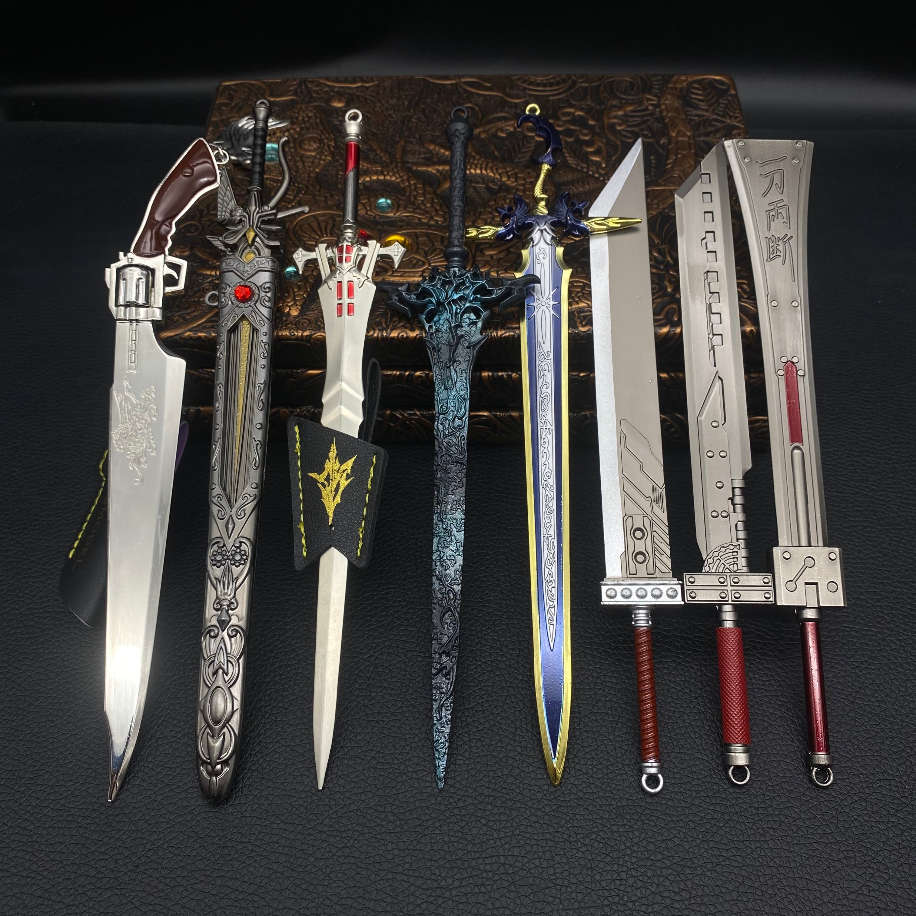 FF Series Cloud Sword Sephiroth Katana Squall Gun Blade 9 In 1 Pack - Tophatter Daily Deals