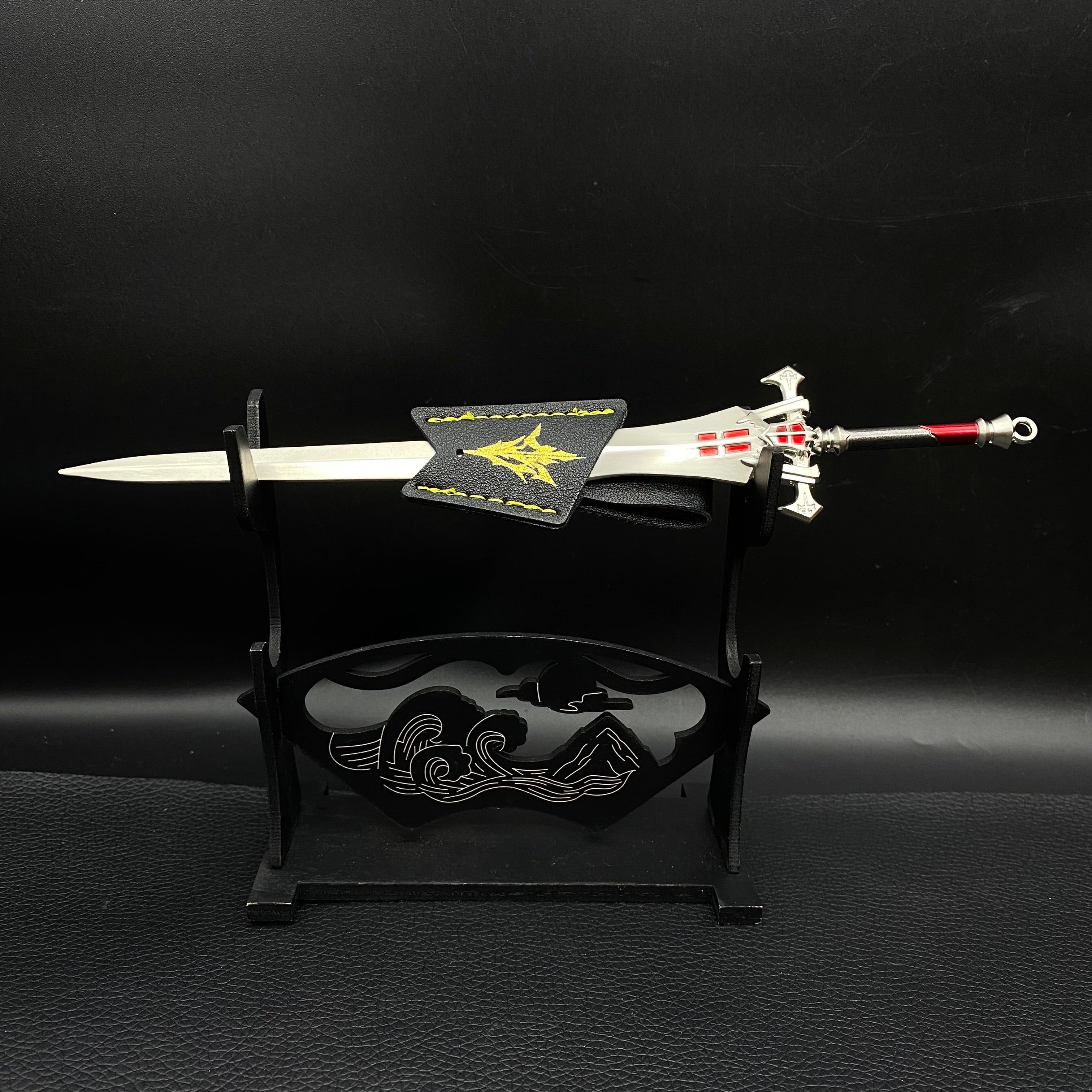 FF Series Cloud Sword Sephiroth Katana Squall Gun Blade 9 In 1 Pack Invictus & Stand - Tophatter Daily Deals