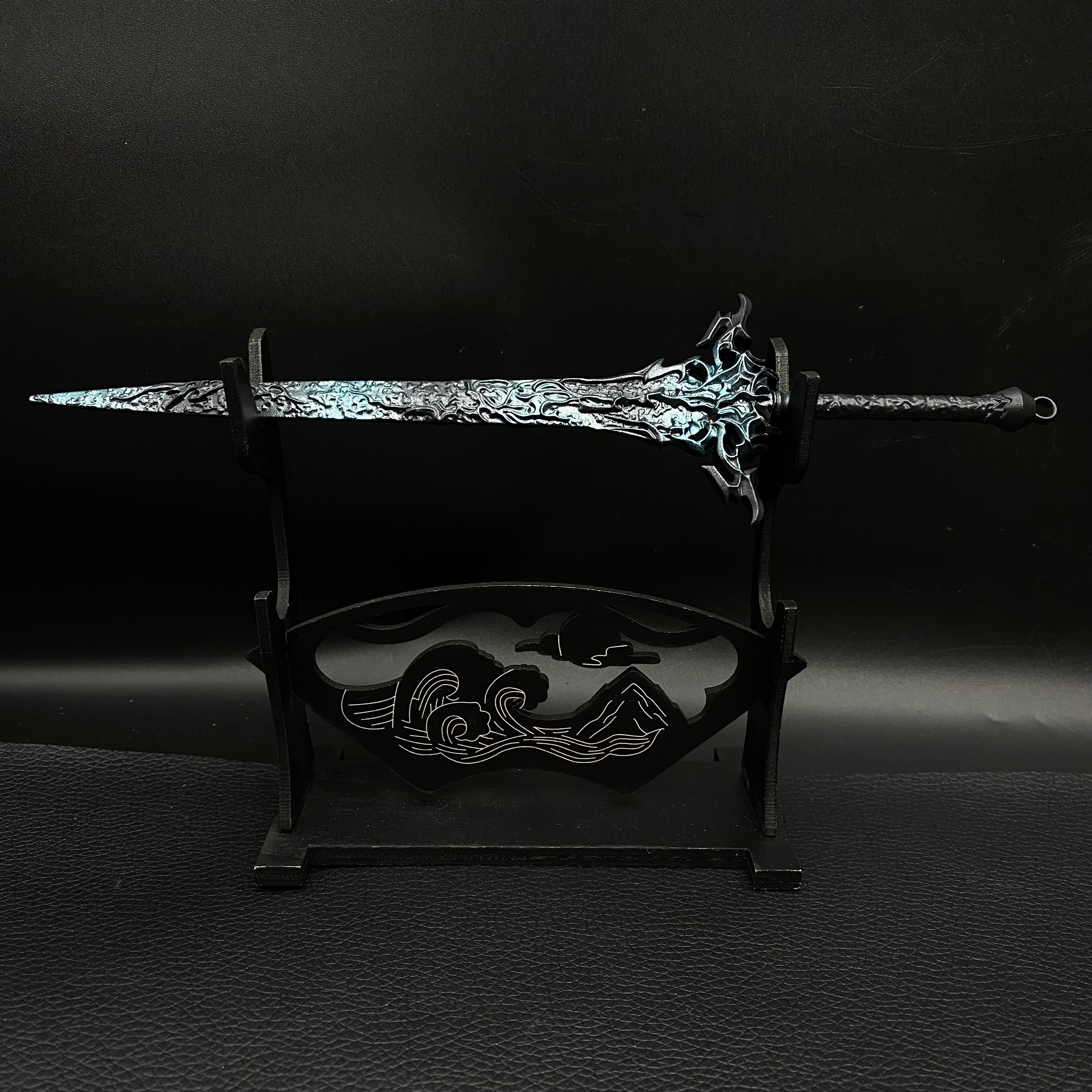 FF Series Cloud Sword Sephiroth Katana Squall Gun Blade 9 In 1 Pack Divine Sword&Stand - Tophatter Daily Deals