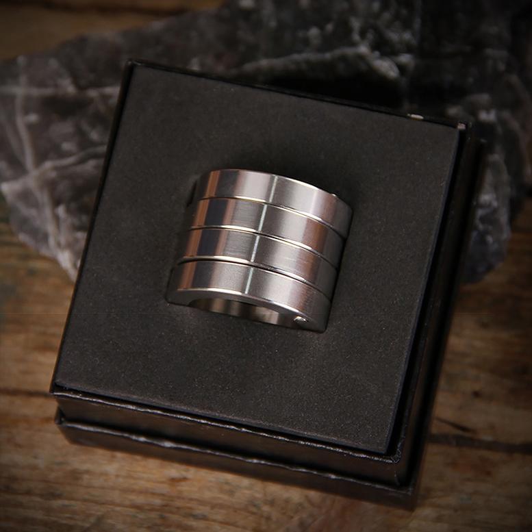 Folding Brass Knuckles 440C Stainless Steel Brass Knuckles - Tophatter Daily Deals