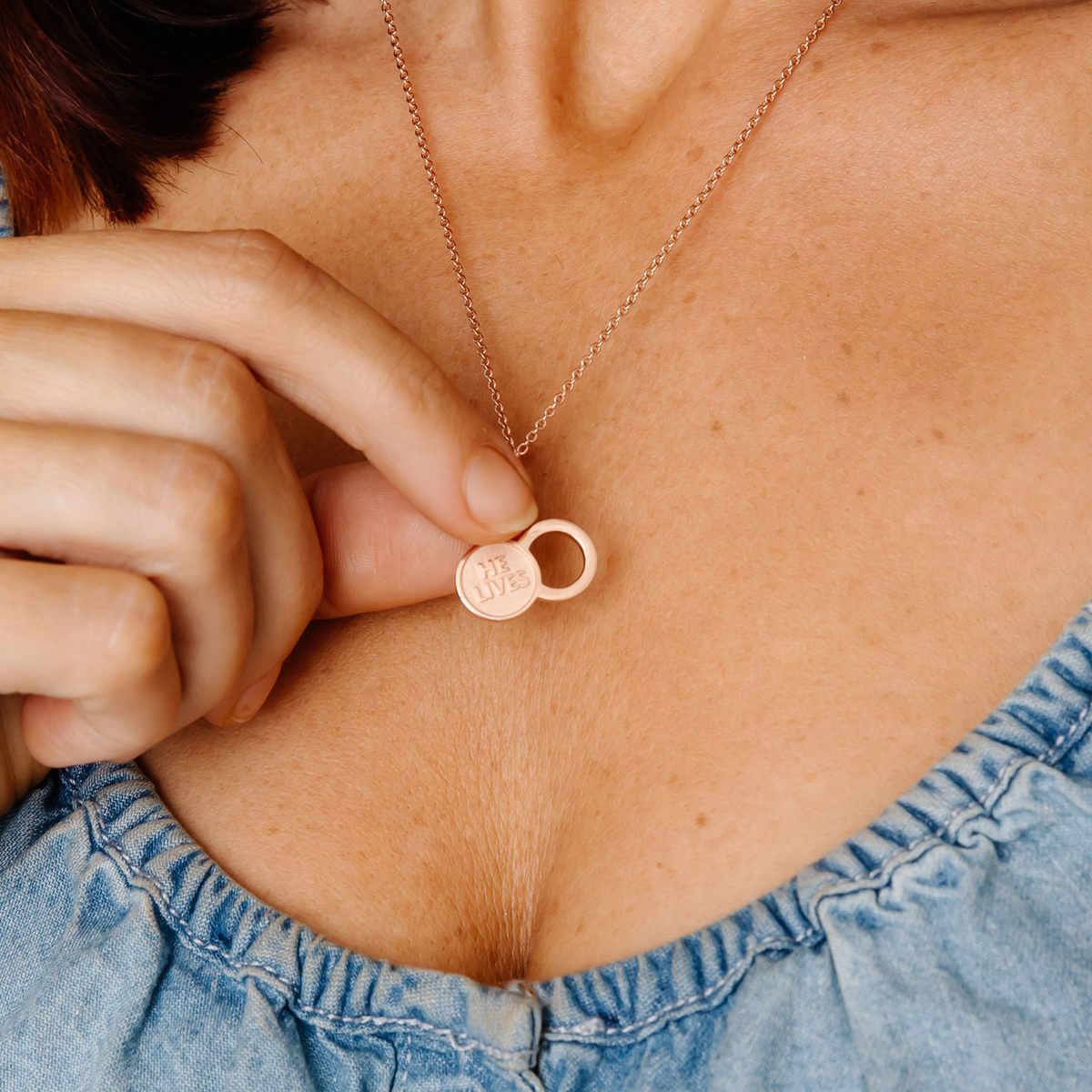 The Empty Tomb Pendant Necklace Necklaces - Tophatter Daily Deals