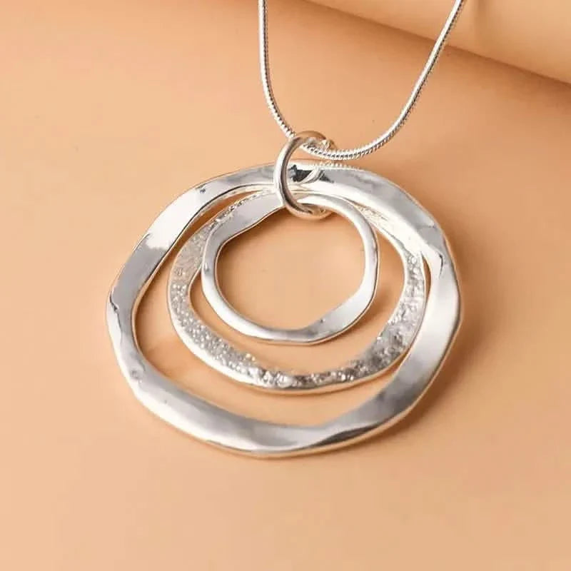 Three Rings Design Pendant Necklace Necklaces - Tophatter Daily Deals