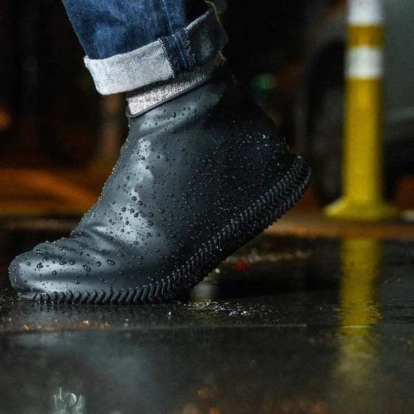 Ultra-Durable Silicovers Non-Slip Shoe Covers: Keep Your Shoes Clean & Dry Shoe Covers - Tophatter Daily Deals