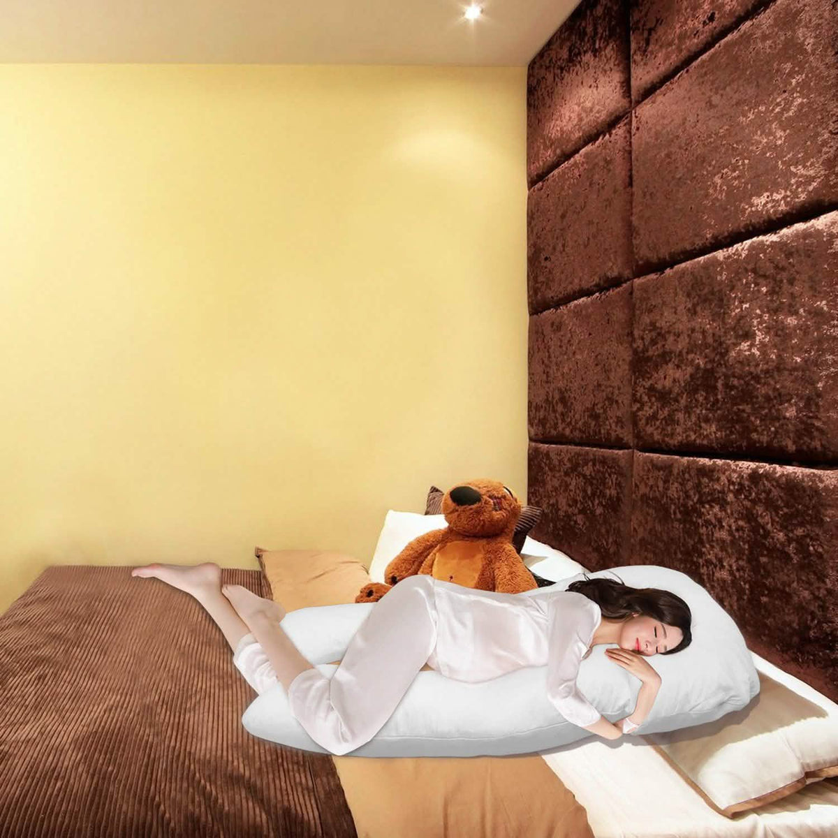 U-Shaped Full Body Pillow Bedding - Tophatter Daily Deals