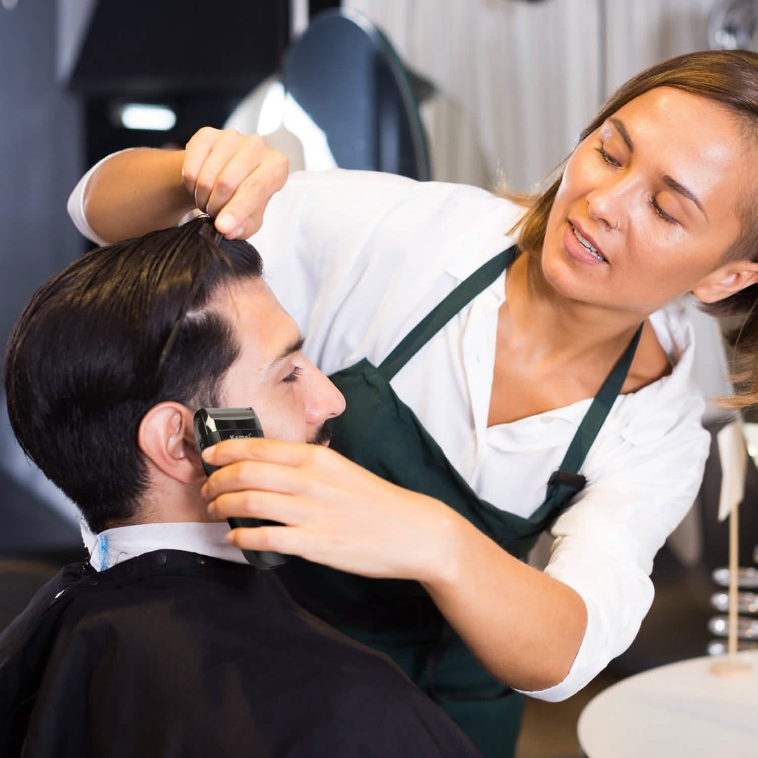 USB Rechargeable Men Electric Shaver Men's Grooming - Tophatter Daily Deals