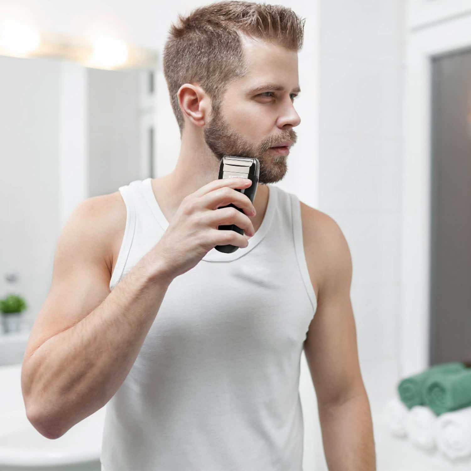 USB Rechargeable Men Electric Shaver Men's Grooming - Tophatter Daily Deals