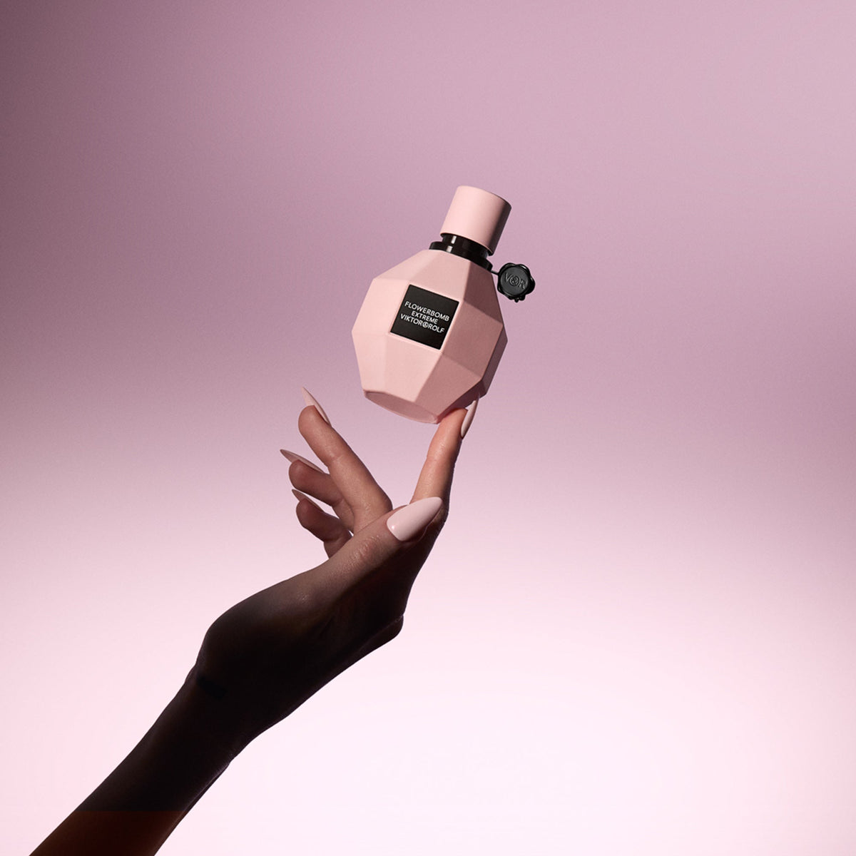 Viktor & Rolf Flowerbomb Extreme Eau De Parfum Intense 50ml Spray - Tophatter Daily Deals