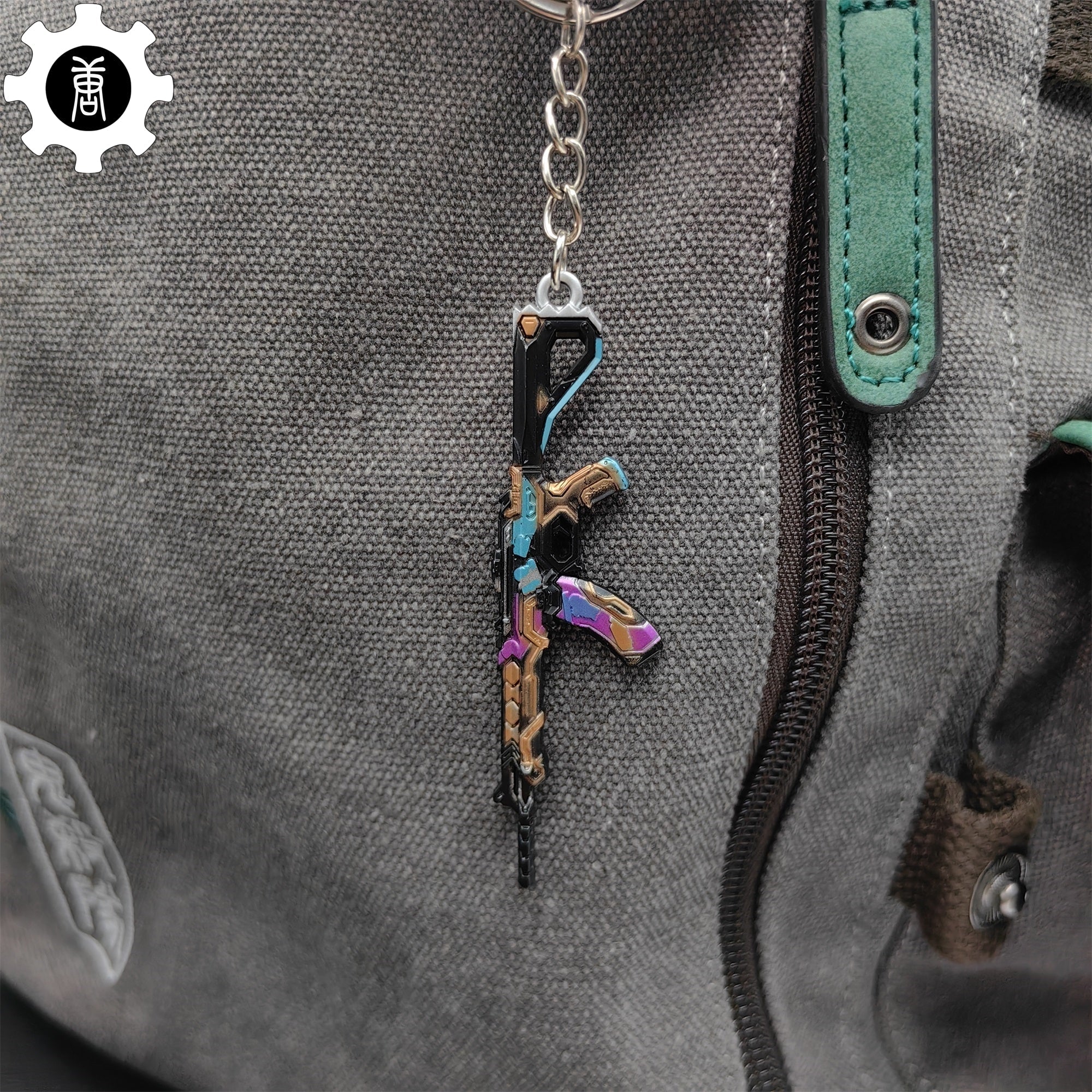 Mini Glitchpop Vandal Gun Metal Keychain - Tophatter Daily Deals