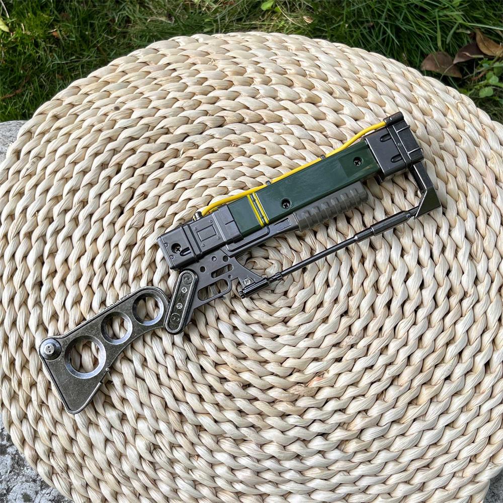 Righteous Authority AER 9 Pulse Laser Rifle - Tophatter Daily Deals