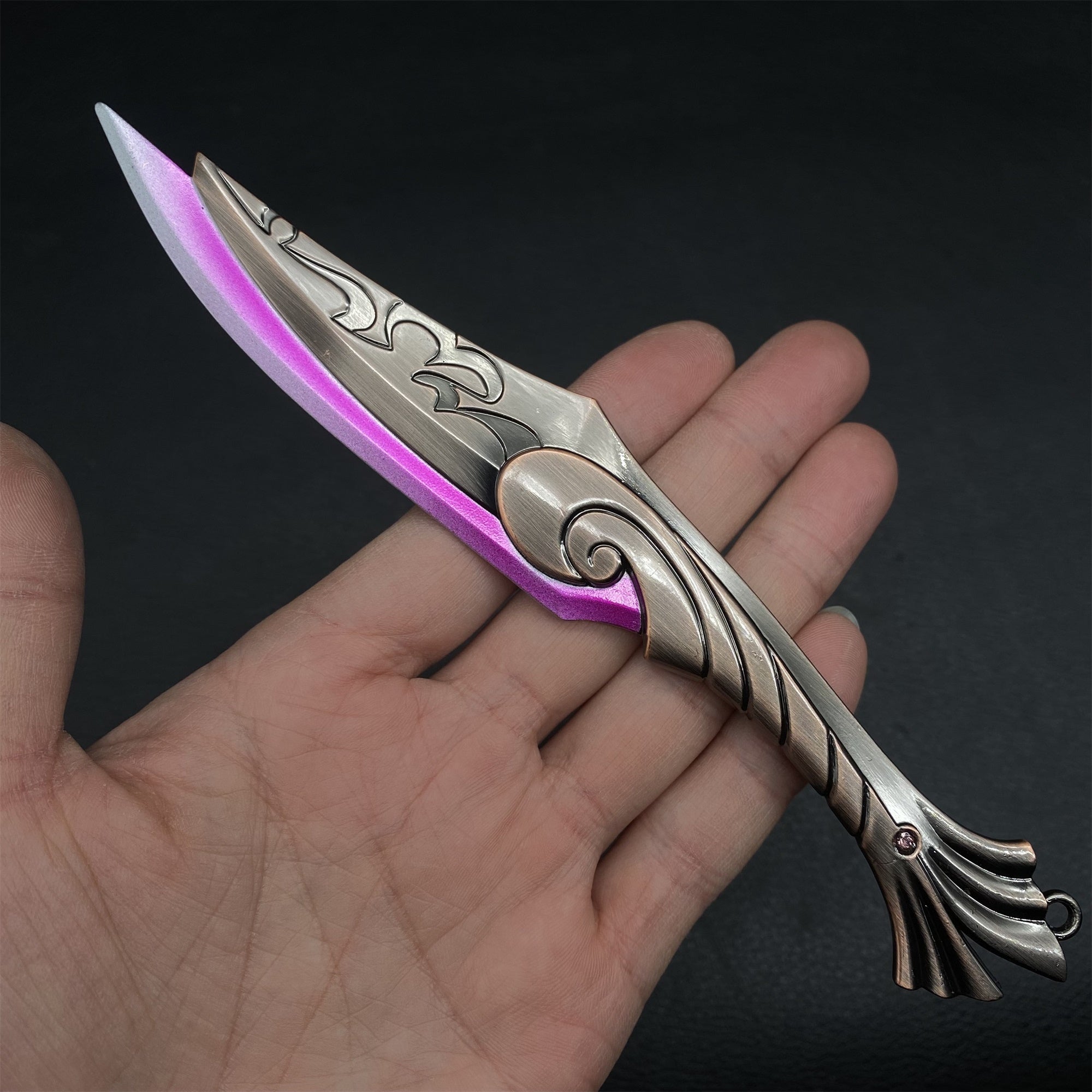Mini-Scale Val Props Collective Metal Knife Fan Art Ignite Fan - Tophatter Daily Deals