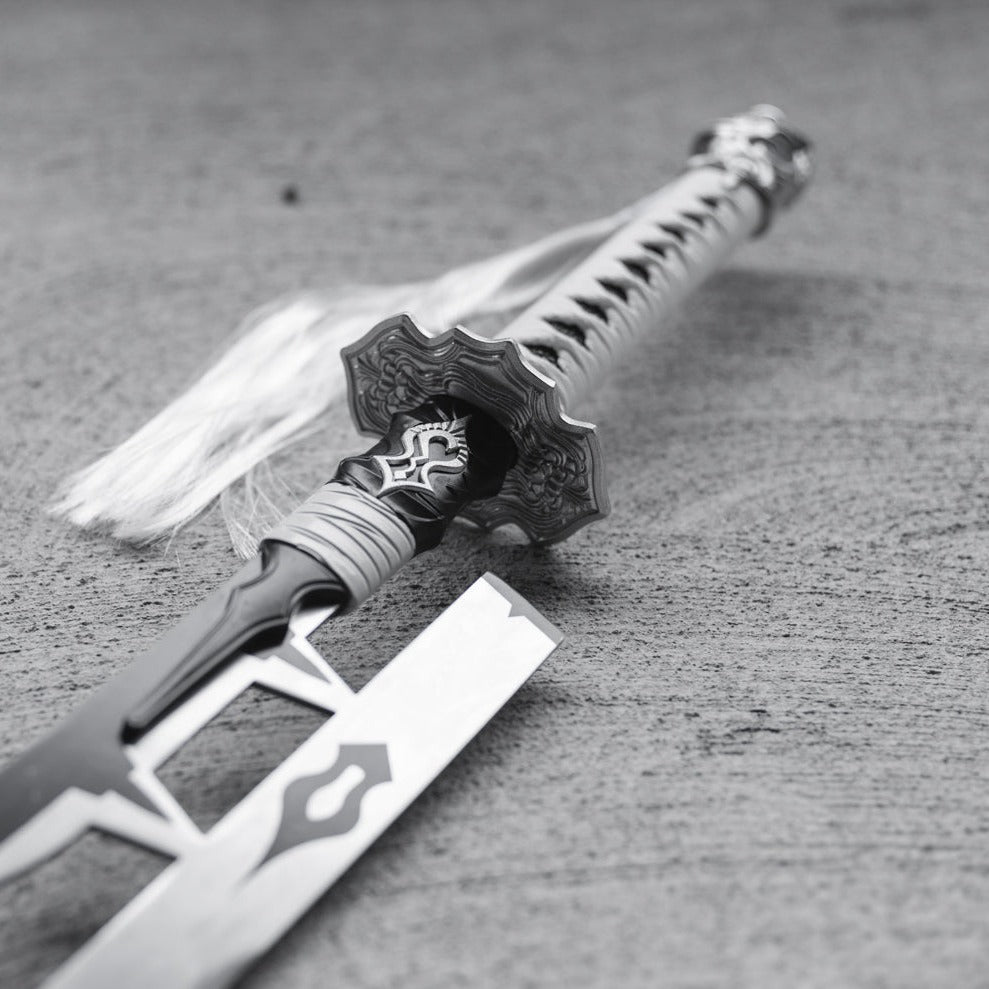 2B's Virtuous Treaty Katana Video Game Sword - Tophatter Daily Deals