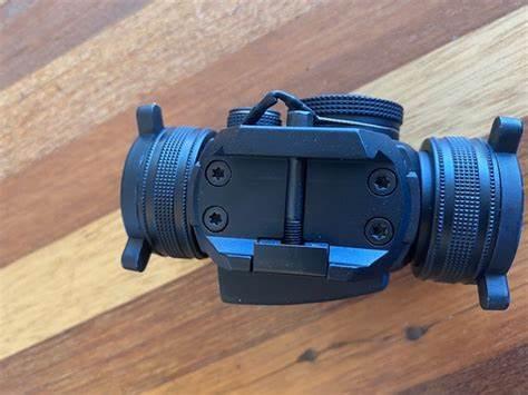 VORTEX SPARC® II 2 MOA RED DOT W/ 3X RISERS - Tophatter's Army Deals OPTICS & SCOPES - Tophatter Daily Deals