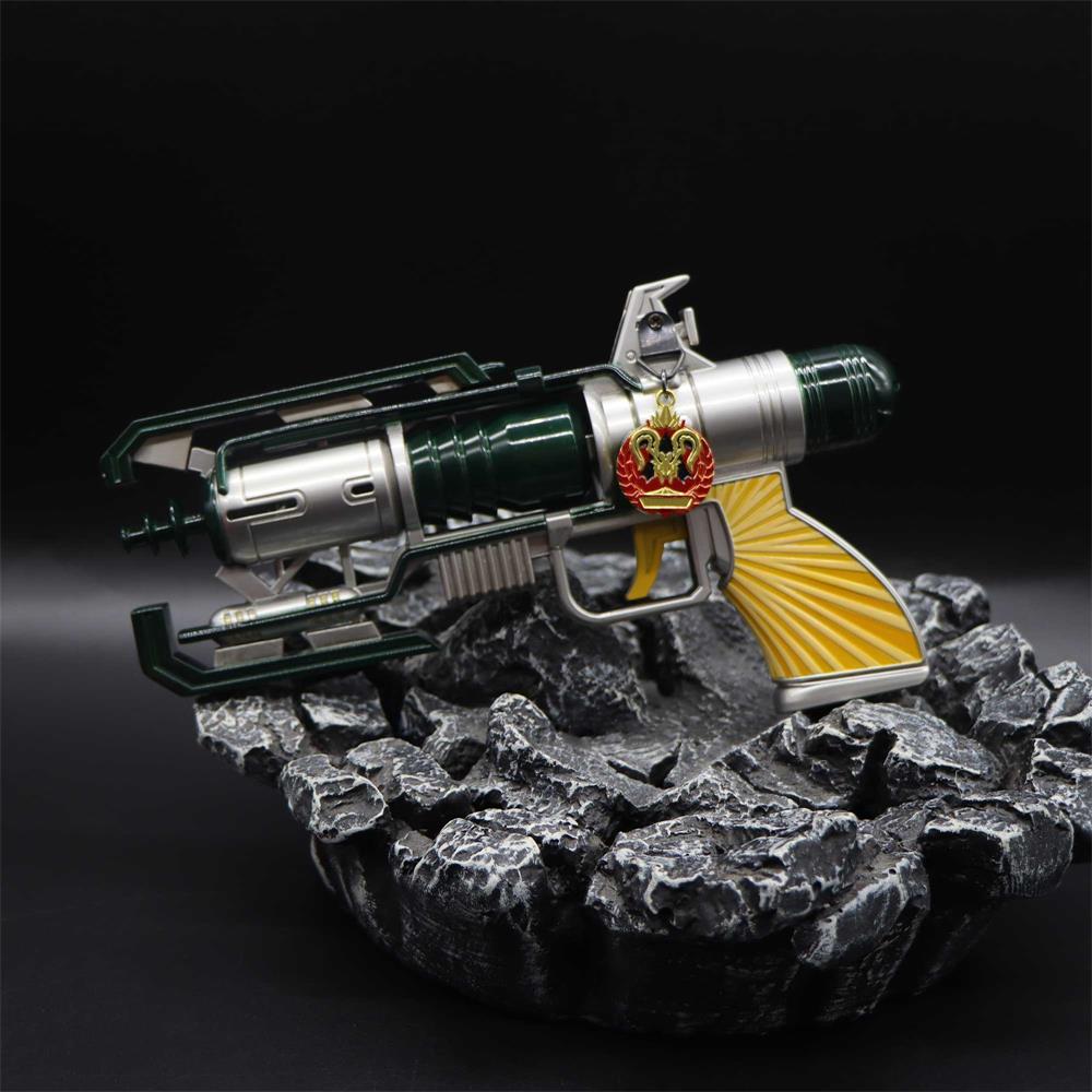 Wingman Sun Burst Life Size Metal Replica - Tophatter Daily Deals