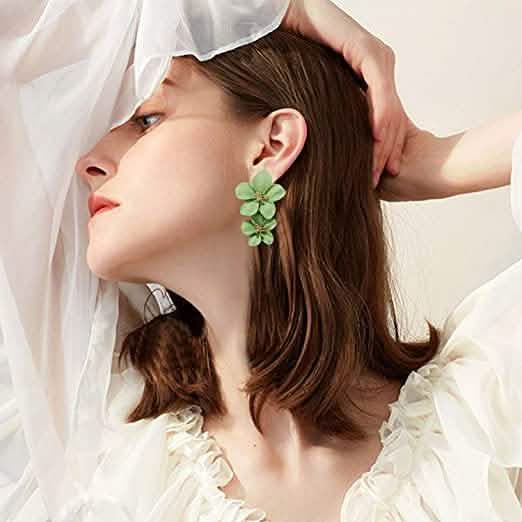 Women's Boho Flower Shaped Daisy Stud Earrings Earrings - Tophatter Daily Deals