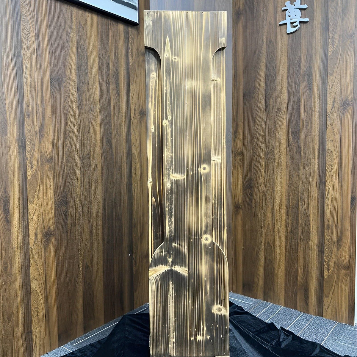 Wooden self-ejecting sword Box - Tophatter Daily Deals