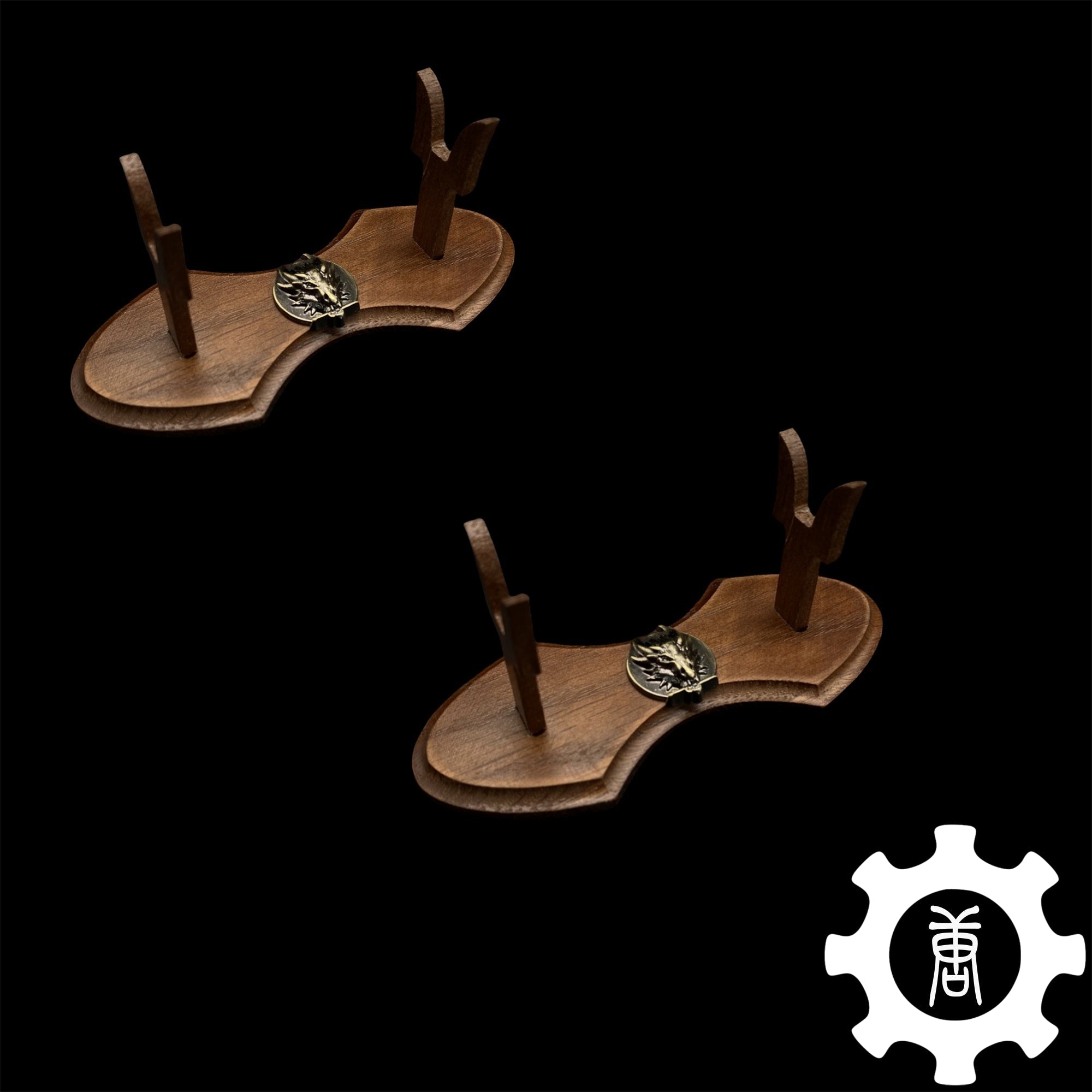 1-Layer Handmade Oak Wood Mini Display Holder 2 In 1 Pack - Tophatter Daily Deals