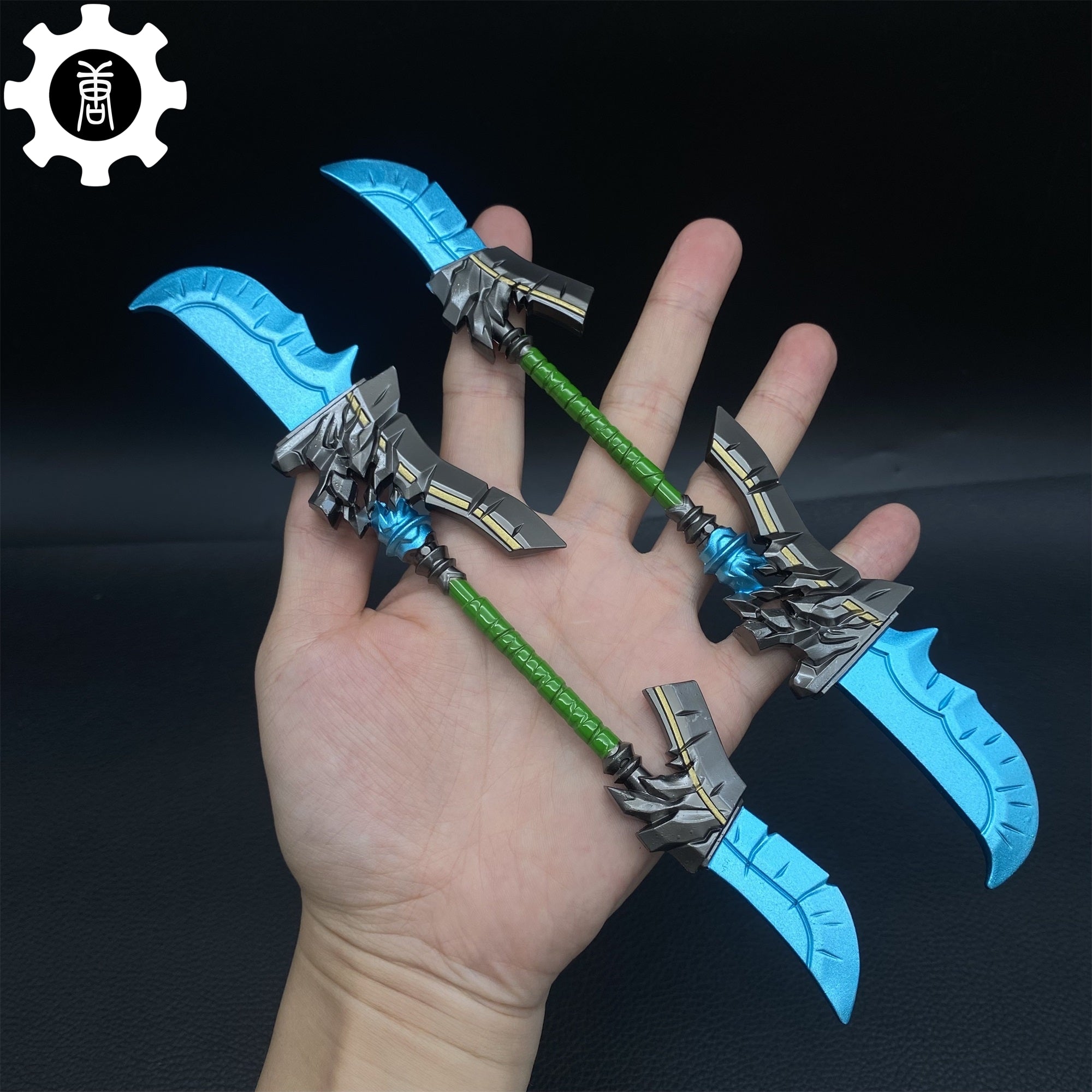 WOW Classical Metal Weapons Collection 24 Options Peripherals Cloudsong Glaive A Pair - Tophatter Daily Deals