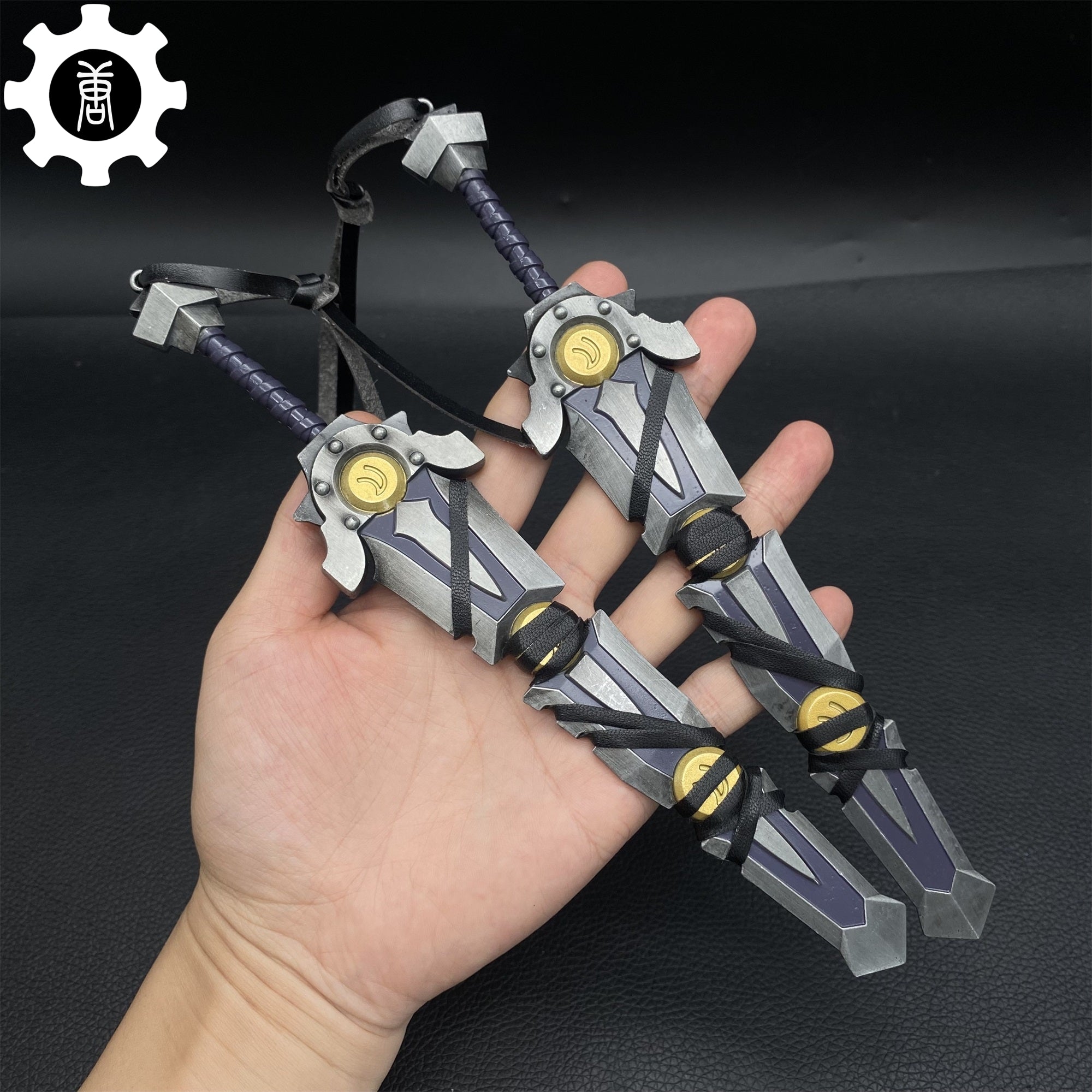 WOW Classical Metal Weapons Collection 24 Options The Last Battle A Pair - Tophatter Daily Deals