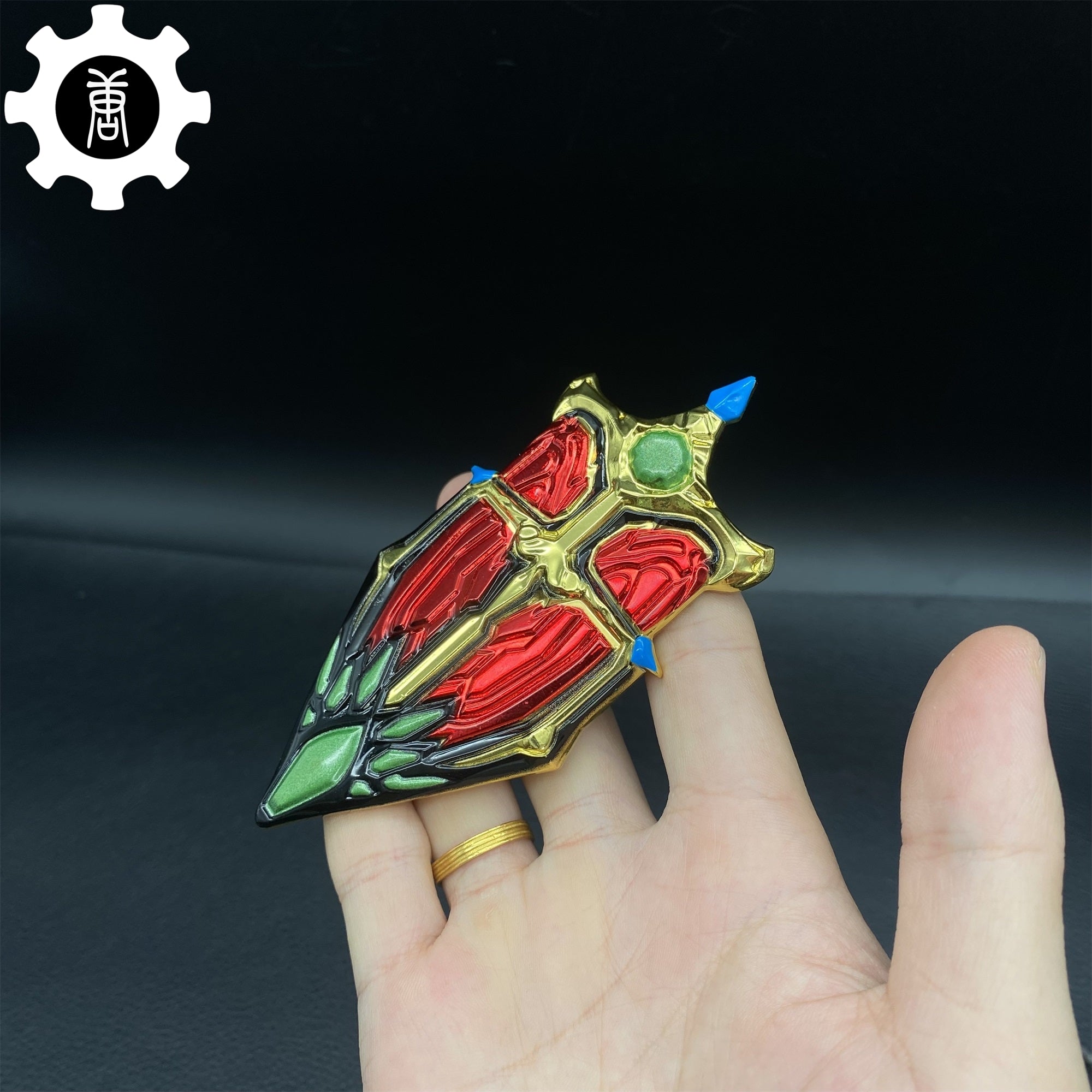 WOW Classical Metal Weapons Collection 24 Options Breaker's Bulwark Shield Red - Tophatter Daily Deals