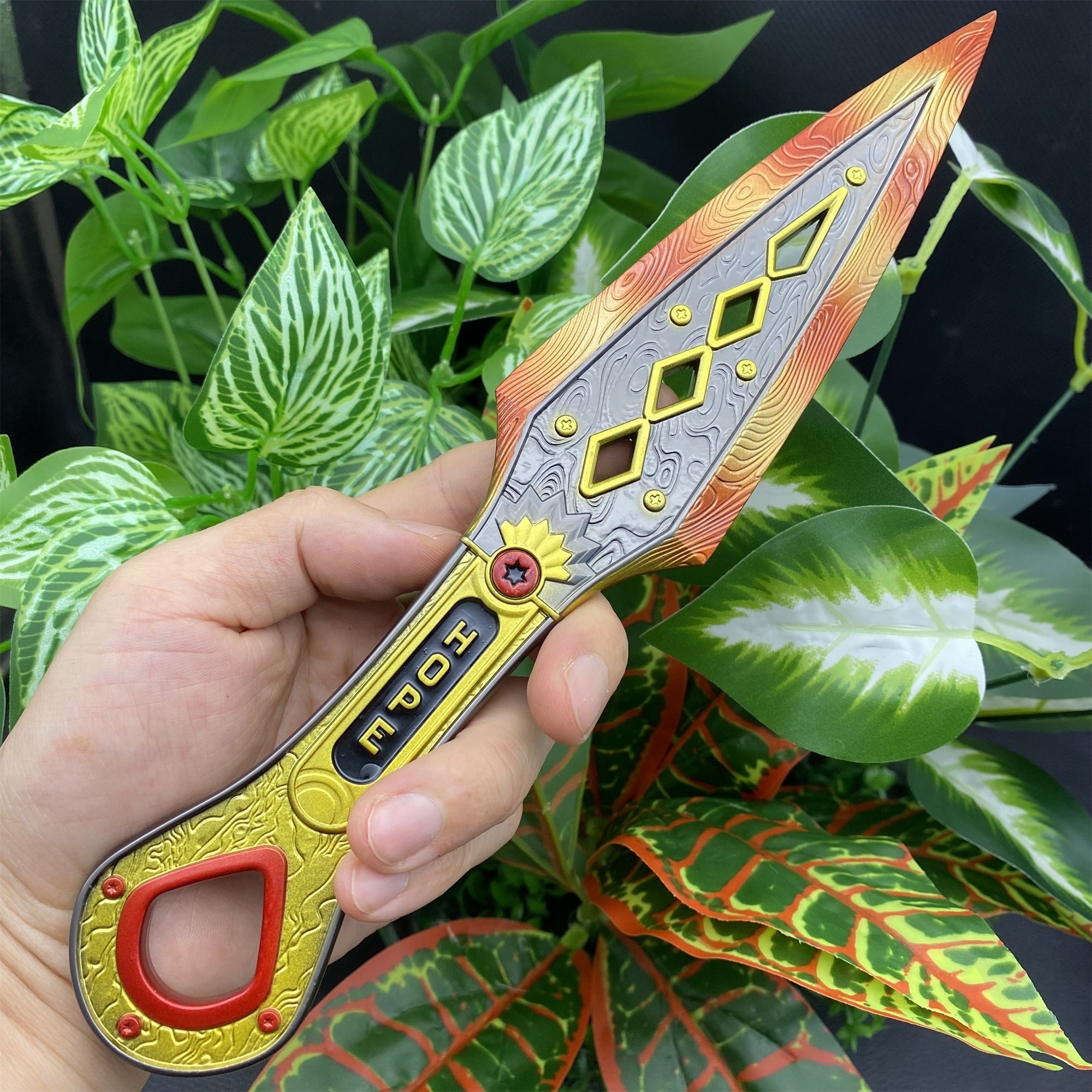 The Most Accurate Wraith Kunai 1:1 Scale Metal Wraith Heirloom - Tophatter Daily Deals