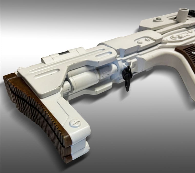 Alien: Romulus Life-Size Pulse Rifle