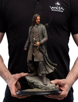 The Lord of the Rings - Aragorn, Hunter of the Plains (Classic Series) Statue | Weta Workshop Statue - Tophatter Daily Deals