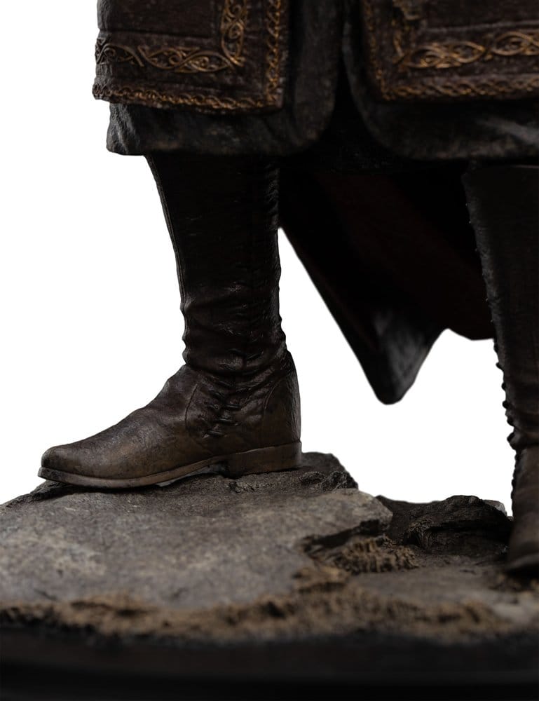 The Lord of the Rings - Official Weta Workshop Limited Edition King Théoden Statue 1:6 Statue - Tophatter Daily Deals