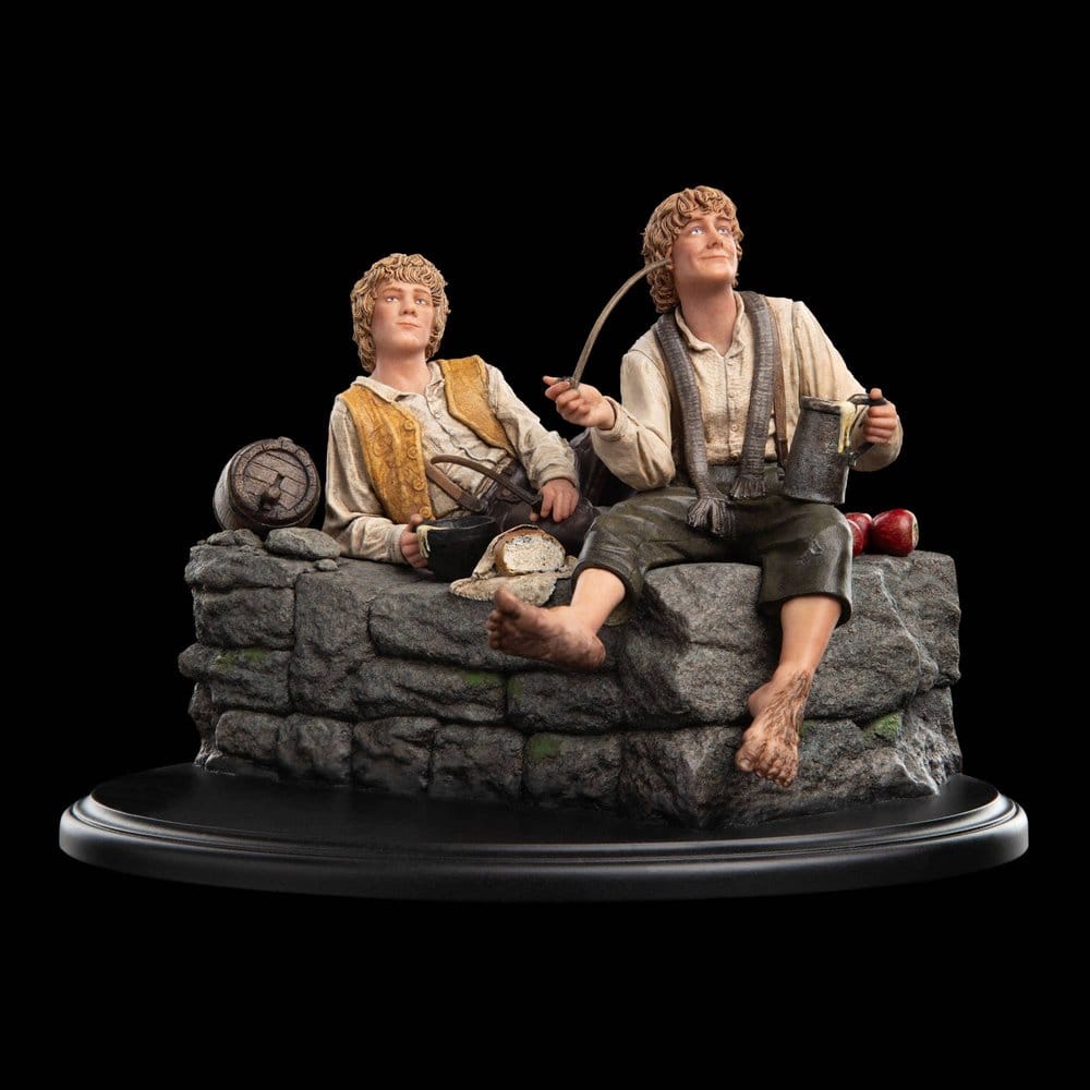 The Lord of the Rings - Official Weta Workshop Merry and Pippin Collectible - Tophatter Daily Deals