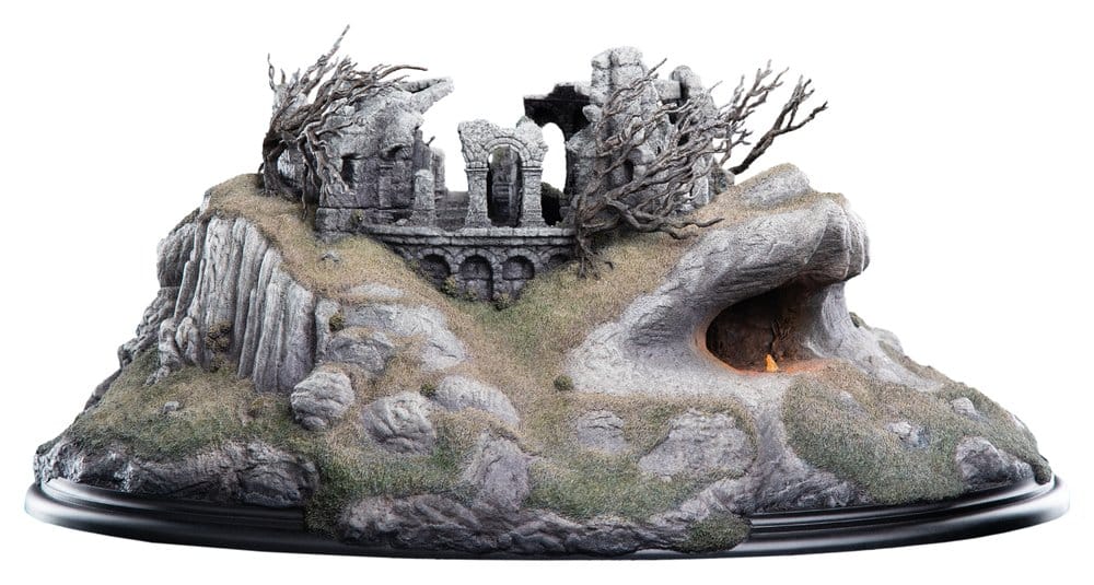 The Lord of the Rings - Weathertop Limited Edition Environment | Weta Workshop Collectible Display - Tophatter Daily Deals