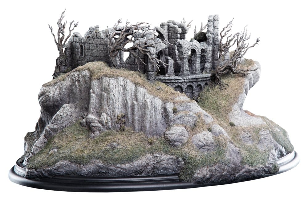 The Lord of the Rings - Weathertop Limited Edition Environment | Weta Workshop Collectible Display - Tophatter Daily Deals