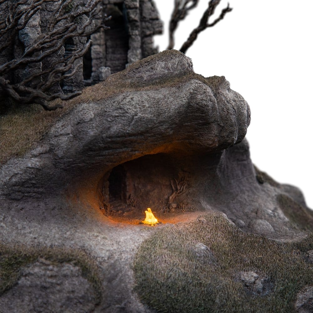 The Lord of the Rings - Weathertop Limited Edition Environment | Weta Workshop Collectible Display - Tophatter Daily Deals