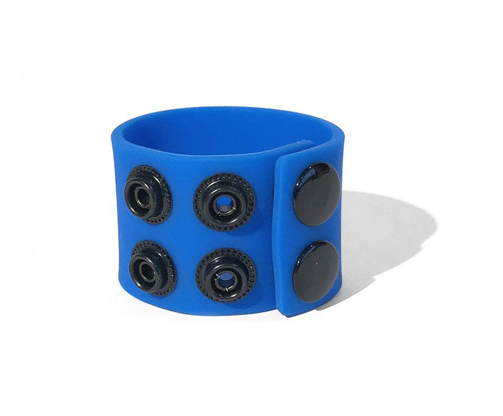 Boneyard Silicone Ball Strap 3 Snap Adjustable Ball Stretcher Ring 4 Centimeters > Sex Toys For Men > Ball Stretchers - Tophatter Daily Deals