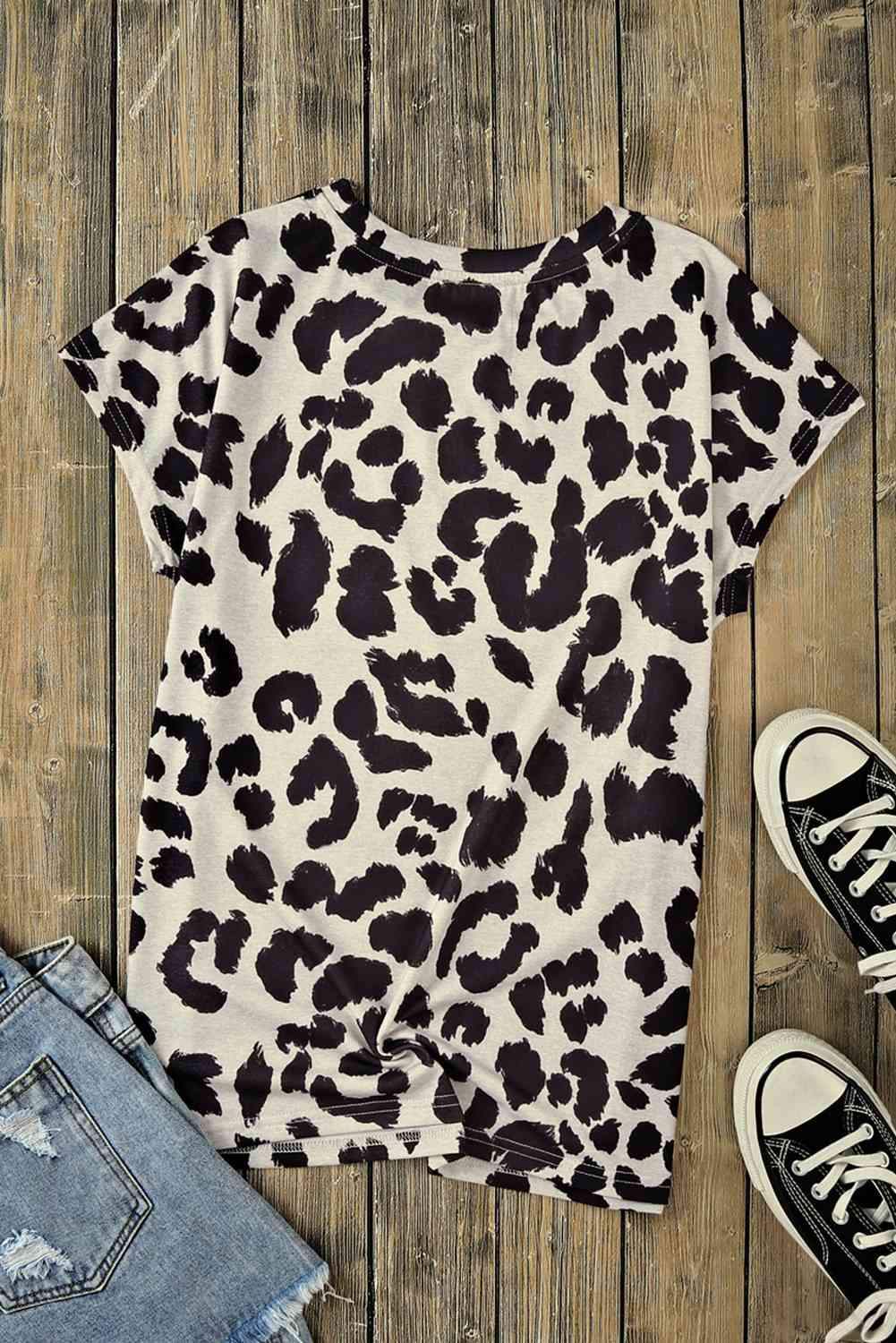 Leopard Print Round Neck Pumpkin Graphic Tee Women's T-Shirts - Tophatter Daily Deals