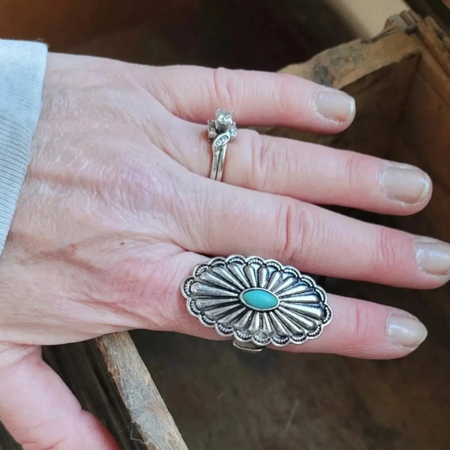 Flower Shape Artificial Turquoise Ring Rings - Tophatter Daily Deals