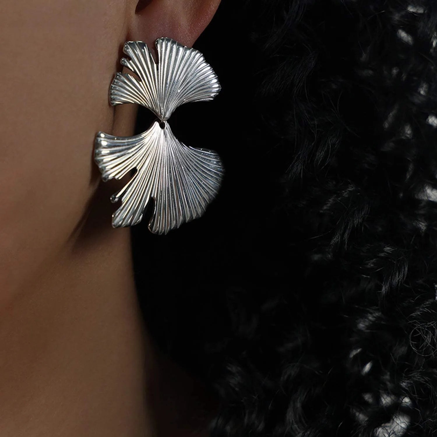 Ginkgo Biloba Design Stud Earrings Earrings - Tophatter Daily Deals
