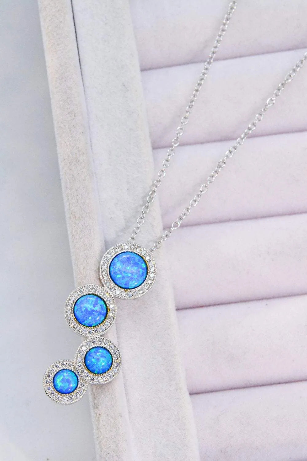 Opal Round Pendant Chain-Link Necklace Opal - Tophatter Daily Deals