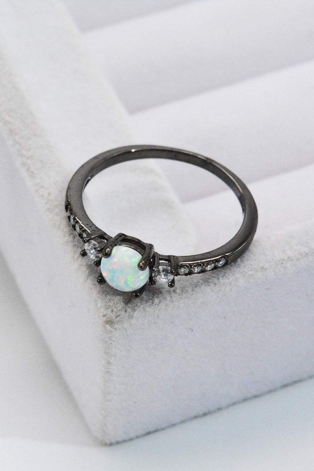 925 Sterling Silver Round Opal Ring Opal - Tophatter Daily Deals