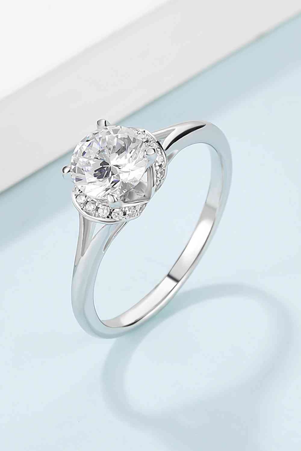 1 Carat Moissanite 925 Sterling Silver Split Shank Ring Moissanite - Tophatter Daily Deals