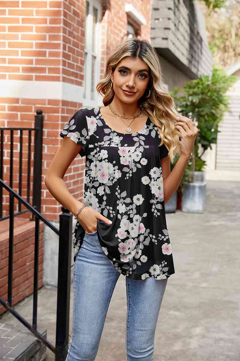 Round Neck Short Sleeve Tee Women's T-Shirts - Tophatter Daily Deals