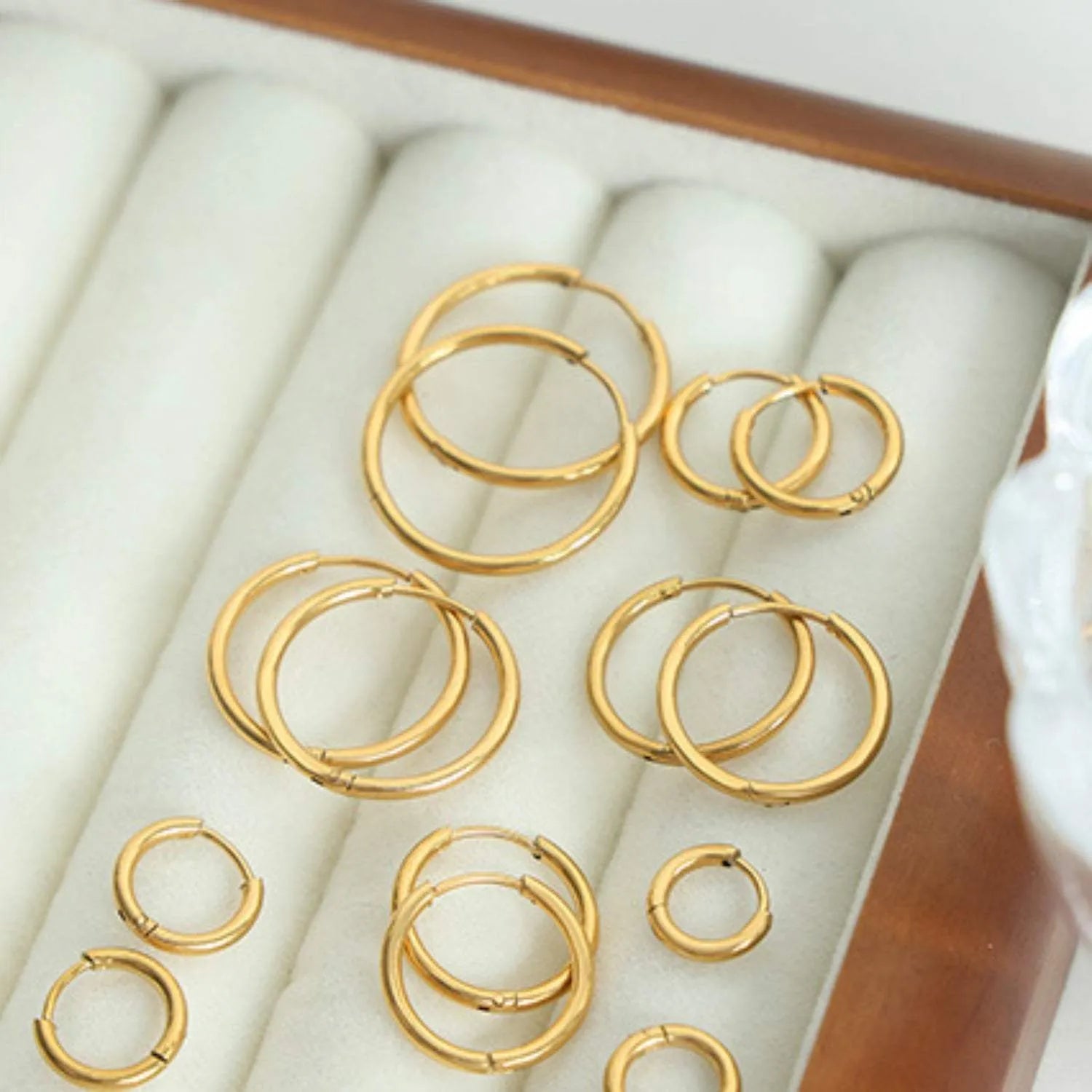 18K Gold-Plated Huggie Earrings Earrings - Tophatter Daily Deals
