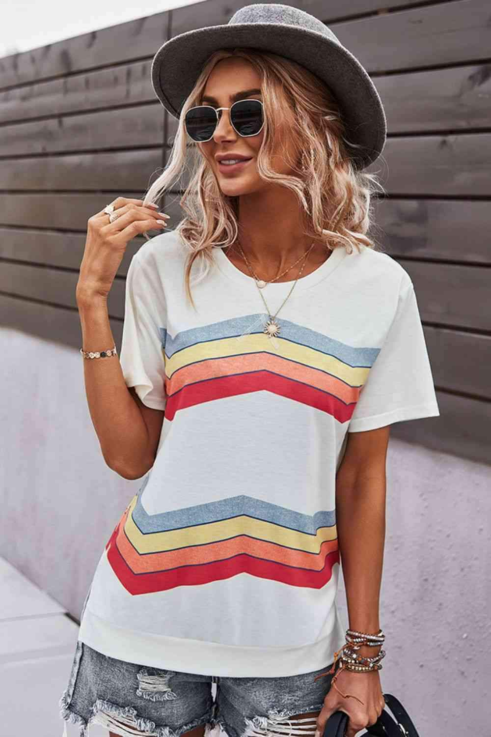 Multicolored Chevron Stripe Round Neck Side Slit T-Shirt Women's T-Shirts - Tophatter Daily Deals