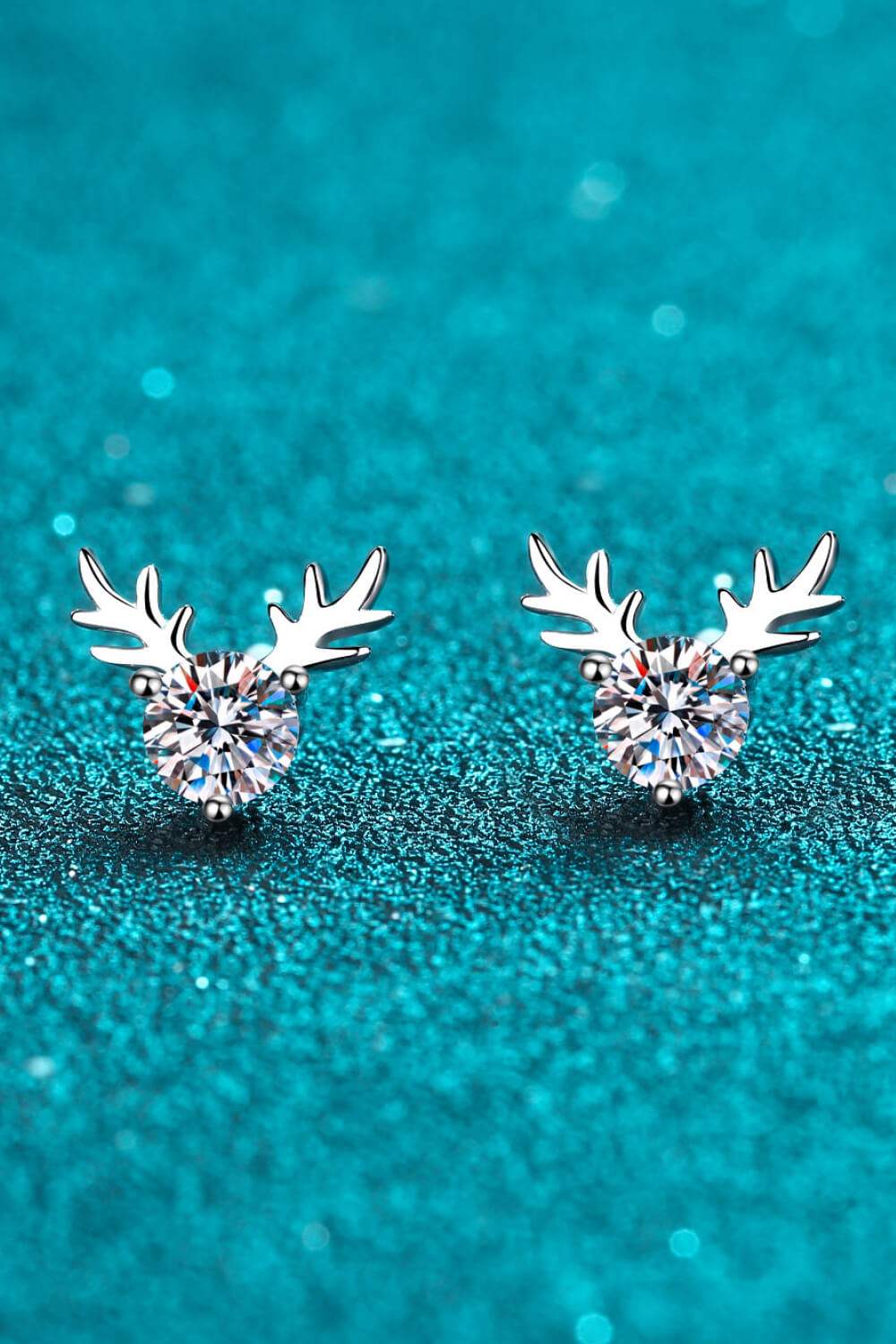 925 Sterling Silver Reindeer-Shaped Moissanite Earrings Moissanite - Tophatter Daily Deals