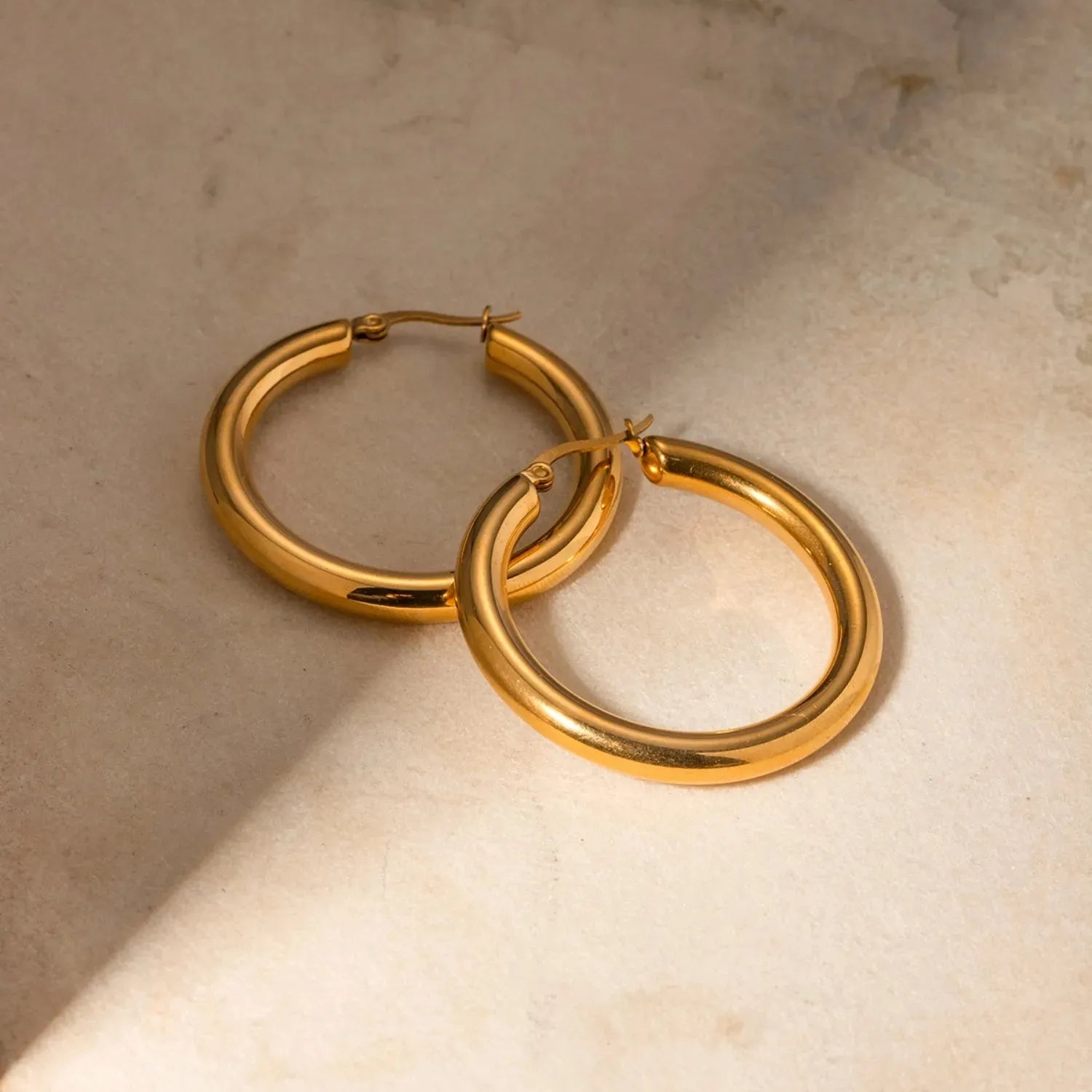 18K Gold-Plated Stainless Steel Huggie Earrings Earrings - Tophatter Daily Deals